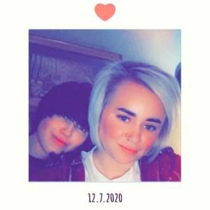 Meet your Posher, Leah